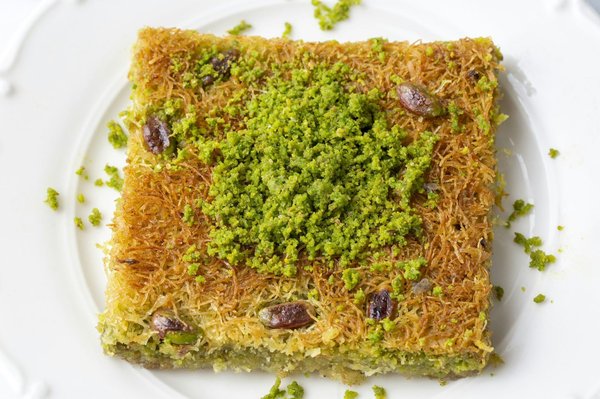 What Are the Steps to Craft a Perfectly Spiced Indian Butter Chicken?