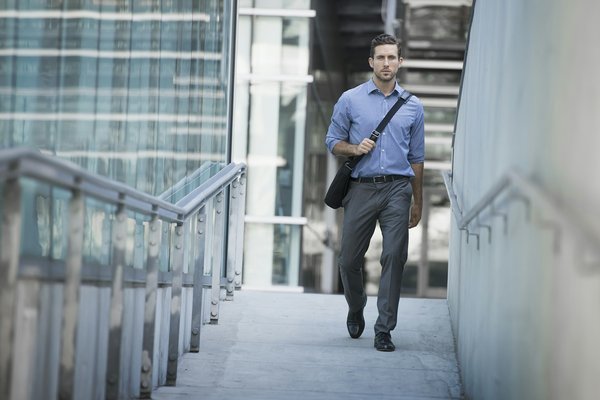 Discover the best techwear chest bags for urban explorers